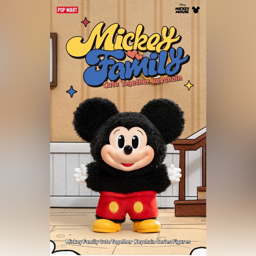 CONFIRMED CHIP Mickey Family Cute Together Keychain Series Figures Plush - Picture 8 of 12